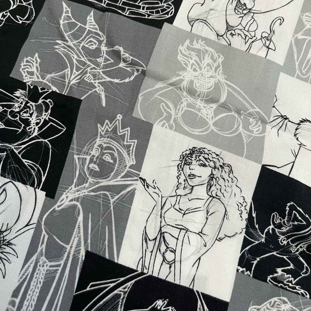 •Disney Villains Camp Shirt• - Picture 6 of 7